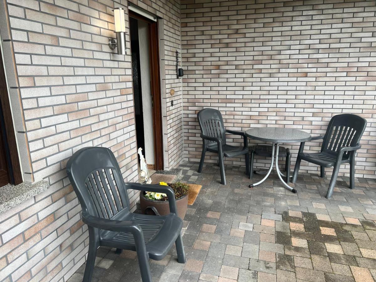 Ferienwohnungjahrsfeld Strassenhaus Dış mekan fotoğraf